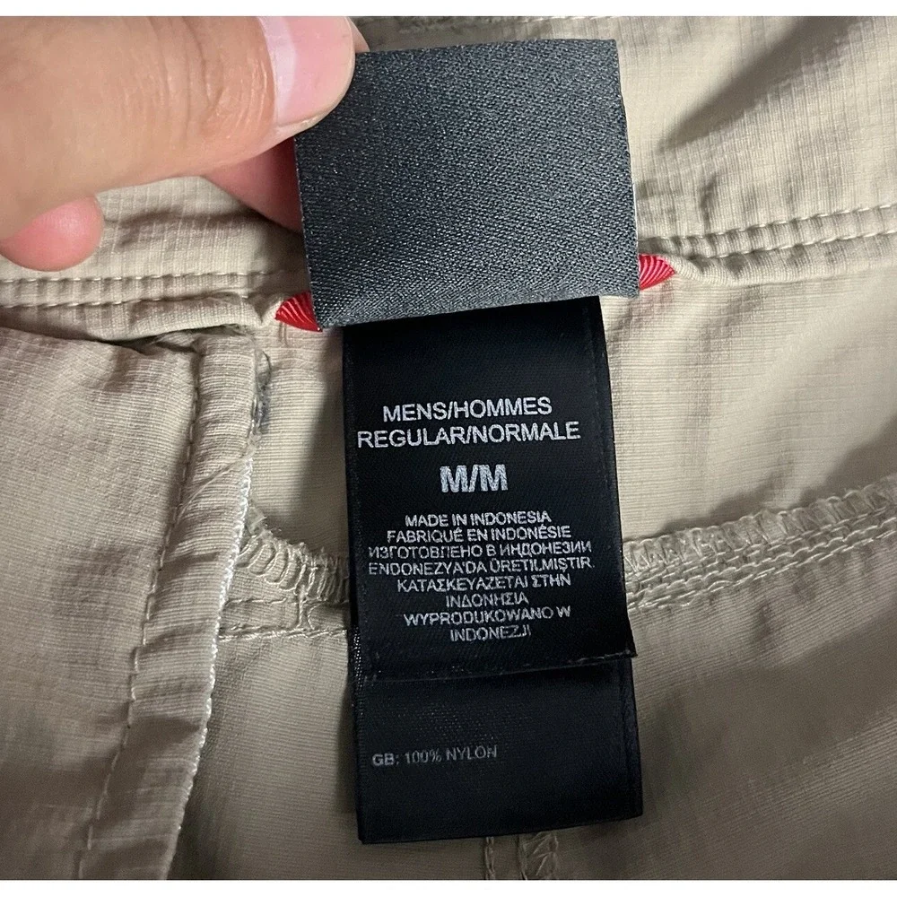 The North Face Cargo Shorts‎ Men's Size M Regular Tan Color 100% Nylon